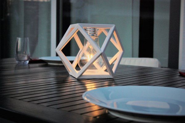 Holz-Diamant aus Kiefernholz, weiß mit Solar-Glühbirne