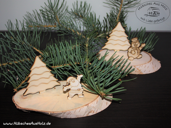 Birkenholzscheibe mit Weihnachtsbaum und Schneemann