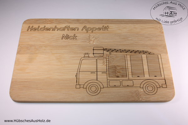 Vesperbrettchen / Frühstücksbrettchen "Feuerwehrauto" mit Wunschgravur