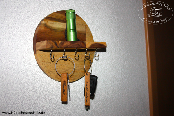 Schlüsselbrett aus Akazienholz